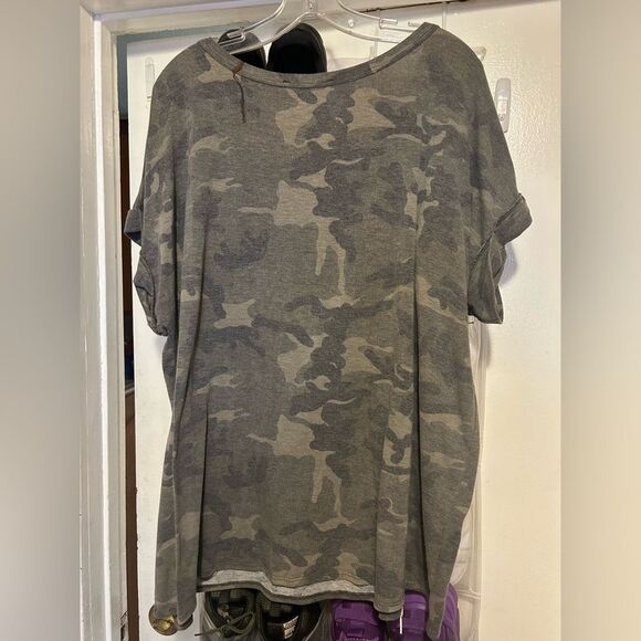 Green Camo Tiger Print Short Sleeve Tee - Picture 8 of 8